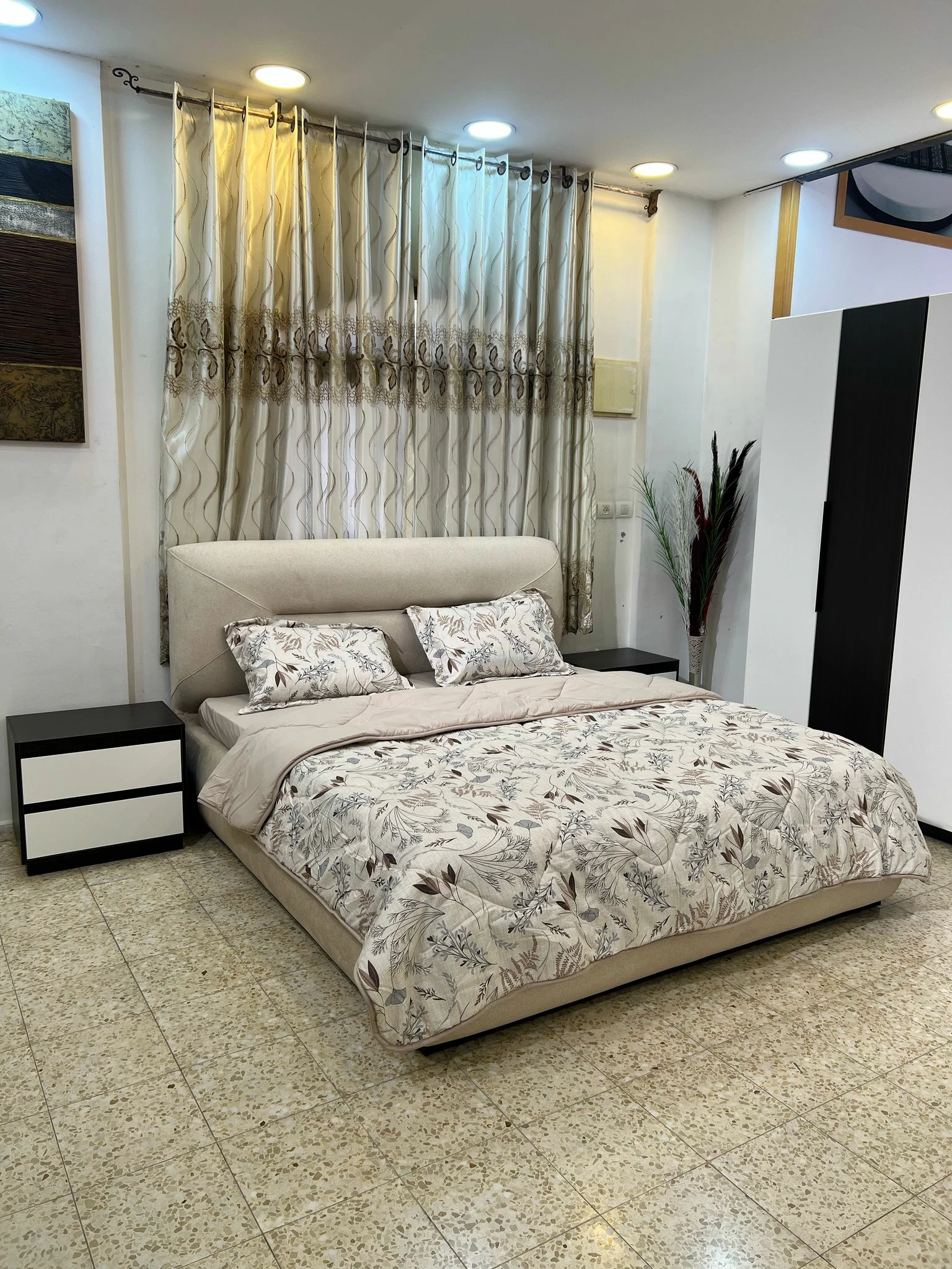 غرفة نوم تفصيل محلي فاخر (زمرد)